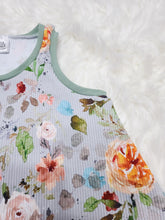 Load image into Gallery viewer, Garden Floral Swing Tank